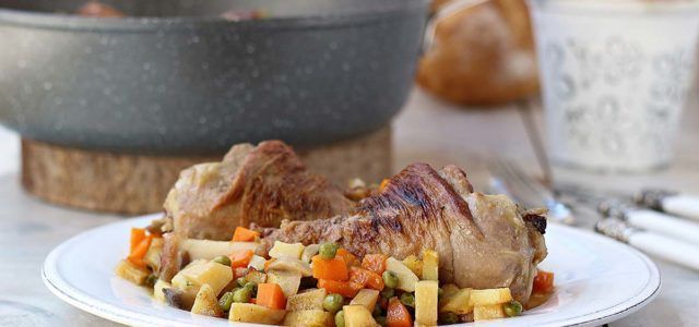 Cordero guisado con patatas