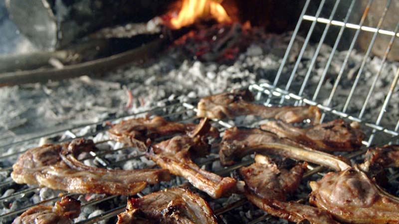 costillas de cordero a la brasa