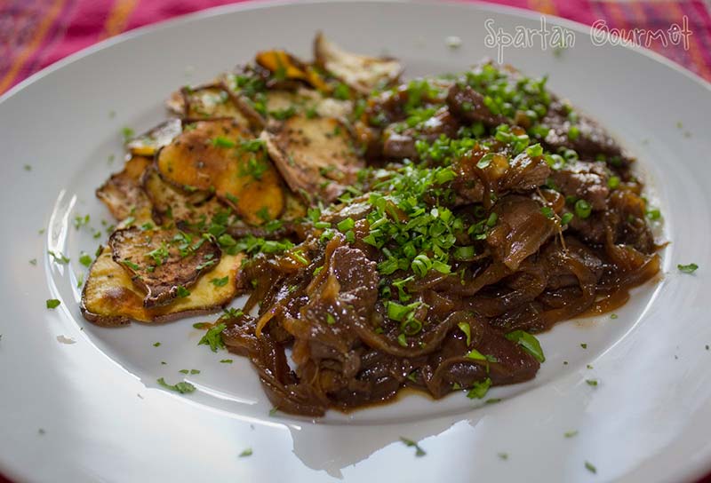 higados cordero encebollados