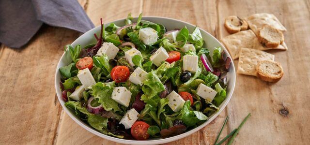 ensalada de queso fresco