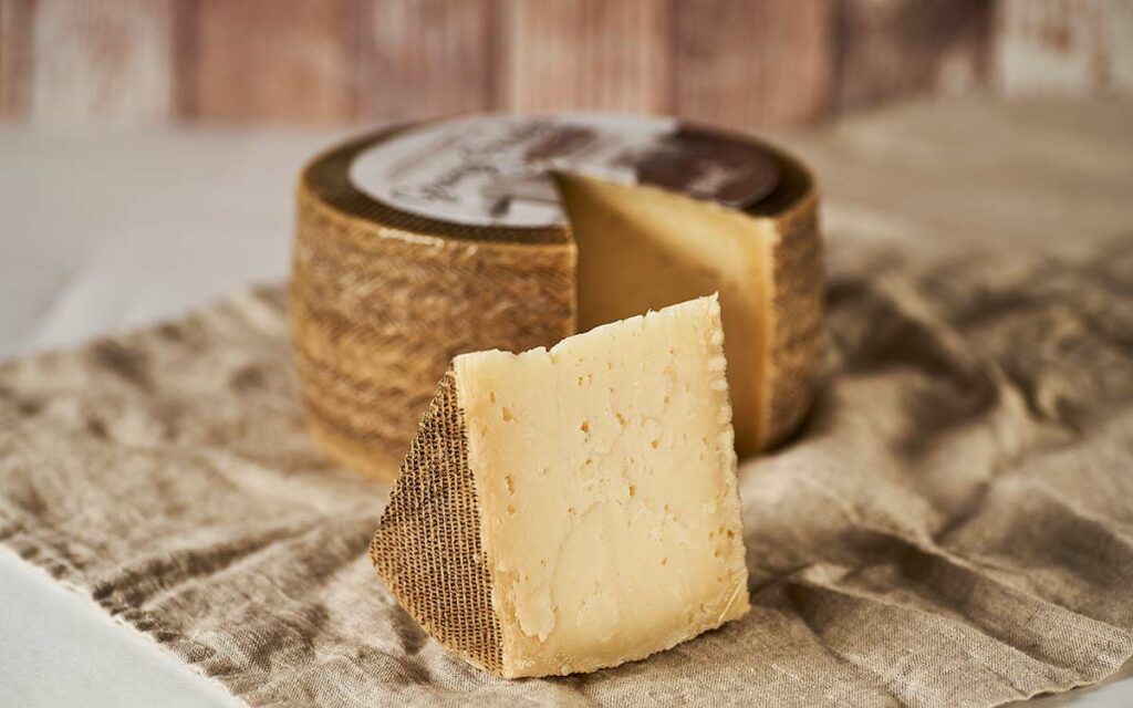 comprar cuña de queso curado Granja Perales